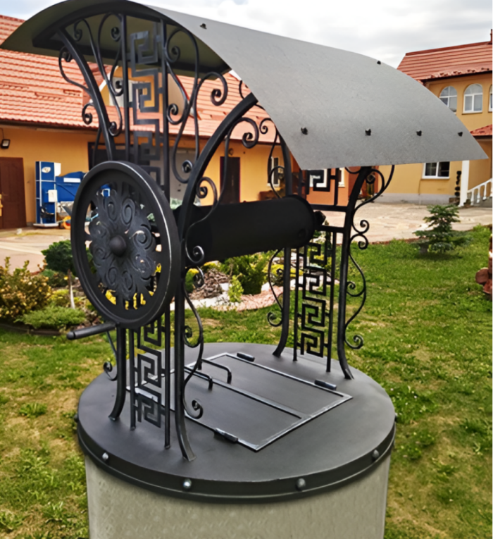 Металлический колодец “Античный Рим” серебряно-черный с коваными элементами