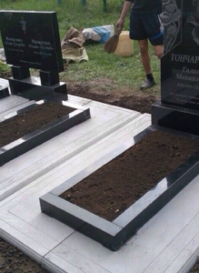 Надгробні бетонні плити армовані протиусадкові — матеріал для благоустрою могили