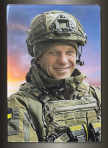 Меморіальне фотоскло на пам’ятник з фото військового України на склі