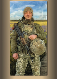 Фото портрета на склі для пам'ятника – військовий у формі, друк на фотосклі